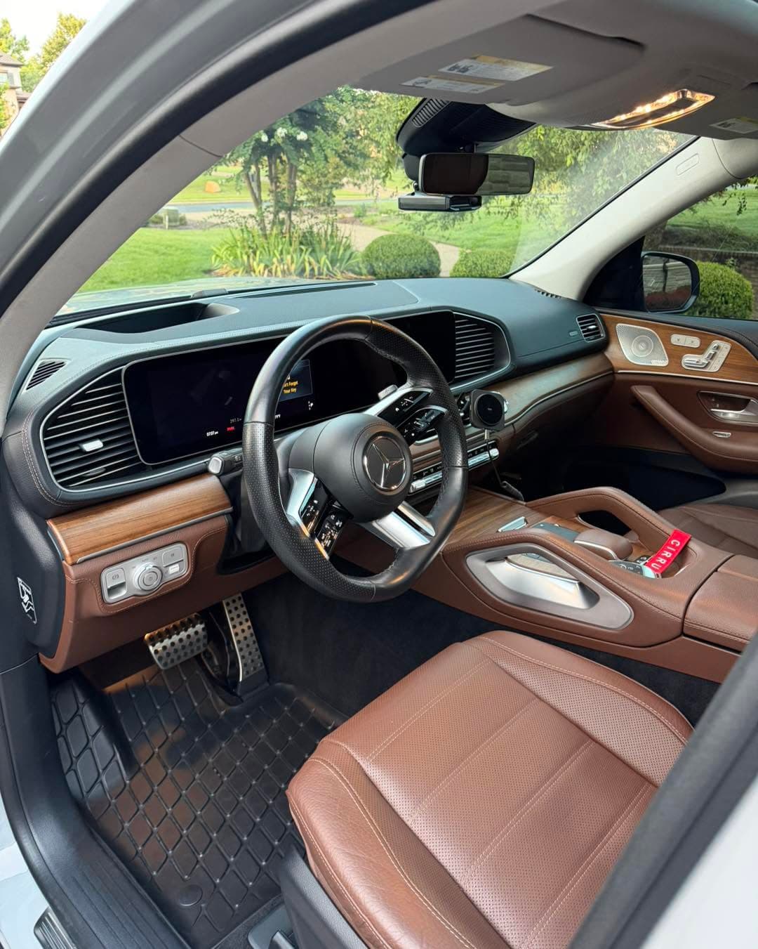 Mercedes-Maybach dash and brown leather after an interior detail